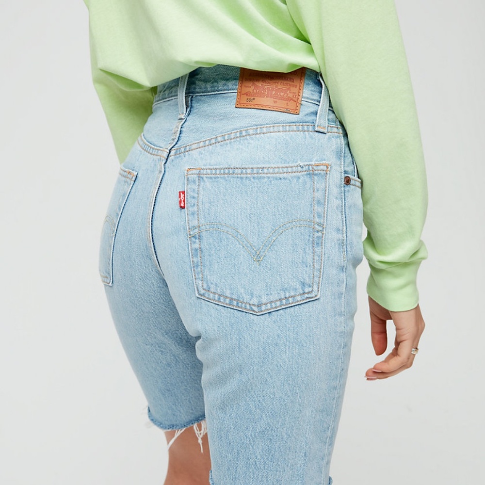 LEVI'S - 501 Slouch Short - Picture 3 of 6